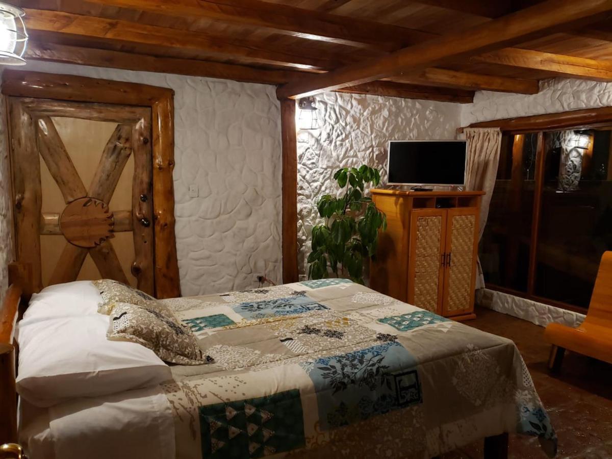 Atallaro Hospedaje Otavalo Zewnętrze zdjęcie