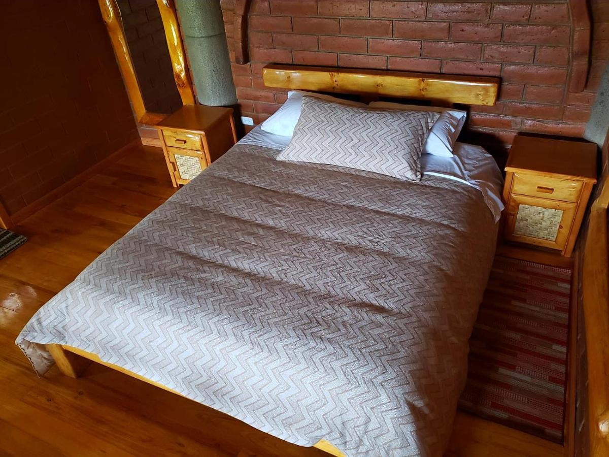 Atallaro Hospedaje Otavalo Zewnętrze zdjęcie